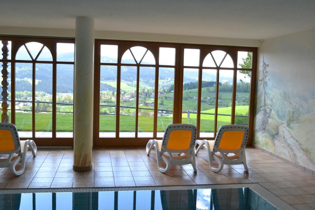 Wellness Ferienwohnungen Zellertalblick 드라흐젤스리에트 외부 사진