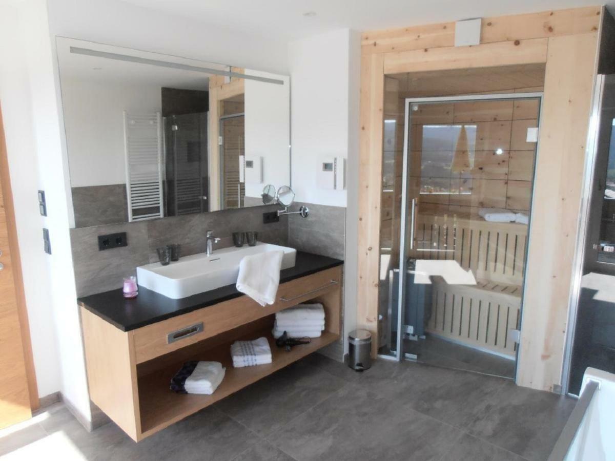 Wellness Ferienwohnungen Zellertalblick 드라흐젤스리에트 외부 사진